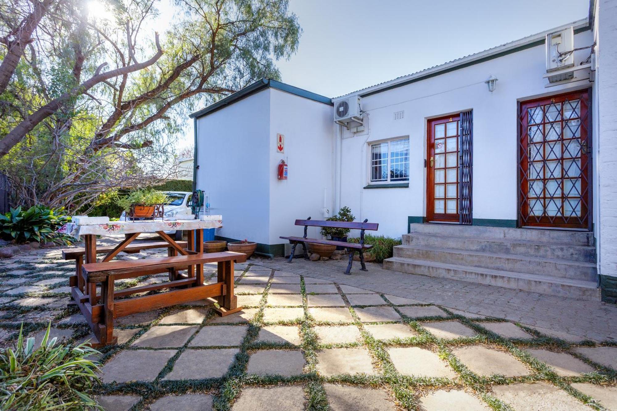 Horse And Mill Guesthouse Colesberg Exteriör bild