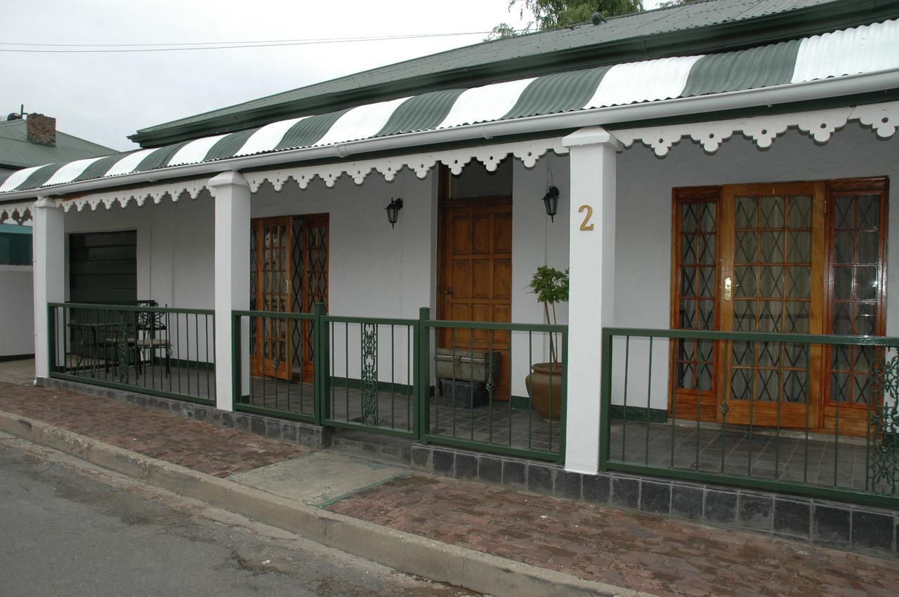 Horse And Mill Guesthouse Colesberg Exteriör bild